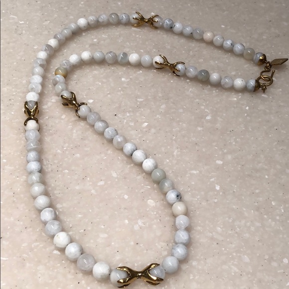 Jewelry - Beaded necklace